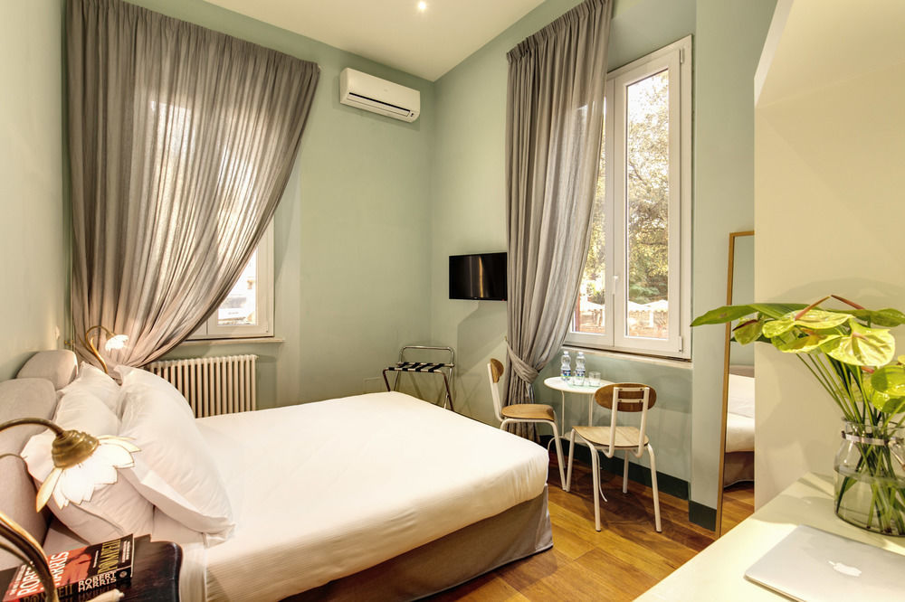 Tree Charme Trilussa Bed and breakfast 2*
